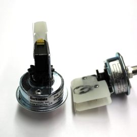 Pressure (Purge) Control Switch 0.1 TO 0.5 LBS Range 30 PSI Proof