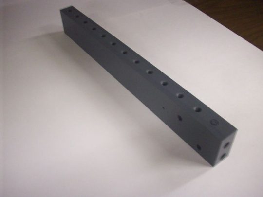 12 Port PVC Manifold w/ Nylon Hose Barb Fittings